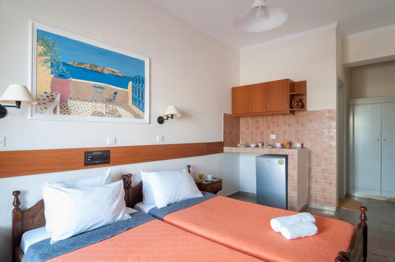 Holiday Beach Resort Santorini بيريسا المظهر الخارجي الصورة