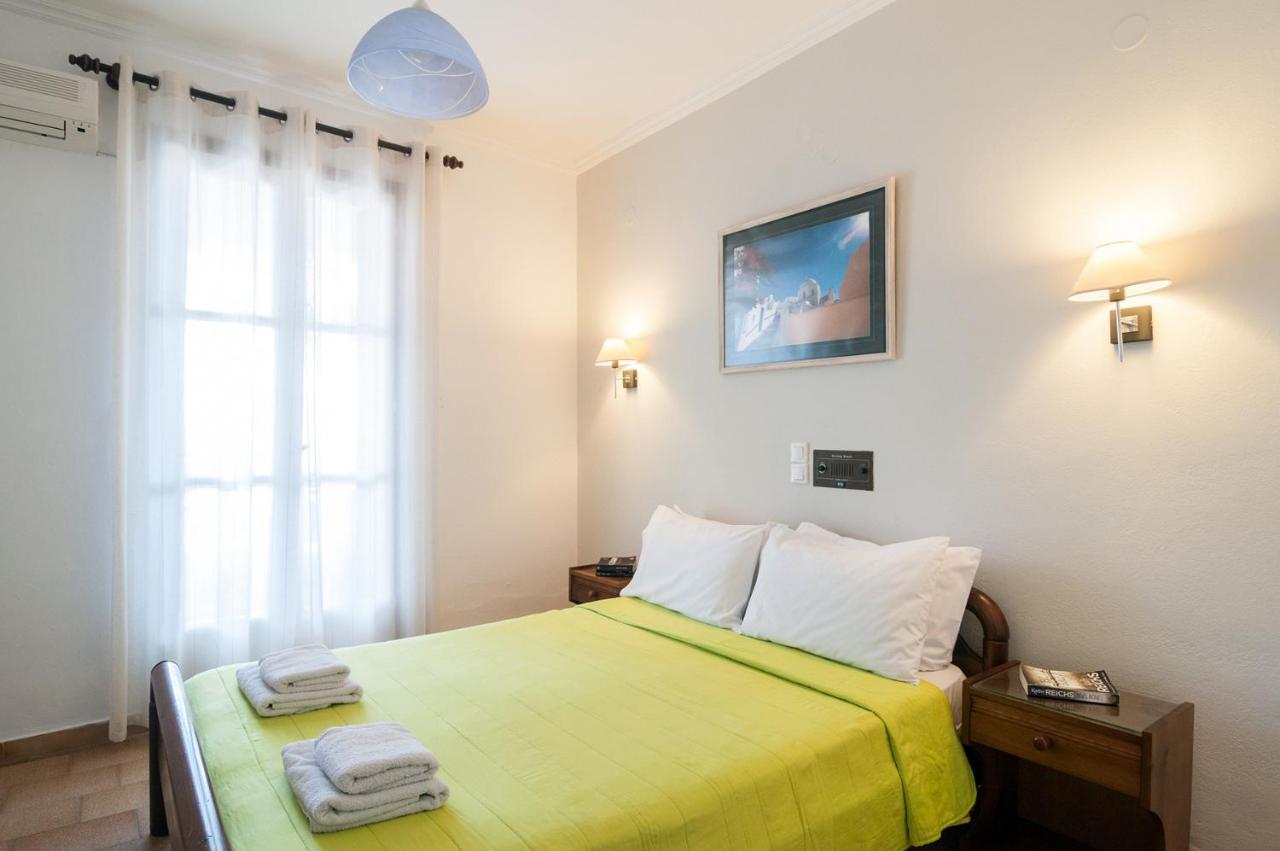 Holiday Beach Resort Santorini بيريسا المظهر الخارجي الصورة